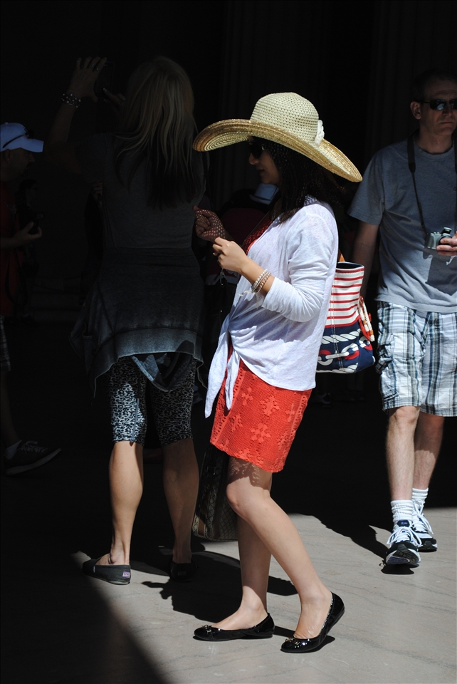 i have taken this picture also in Lincoln Memorial,she was walking there.