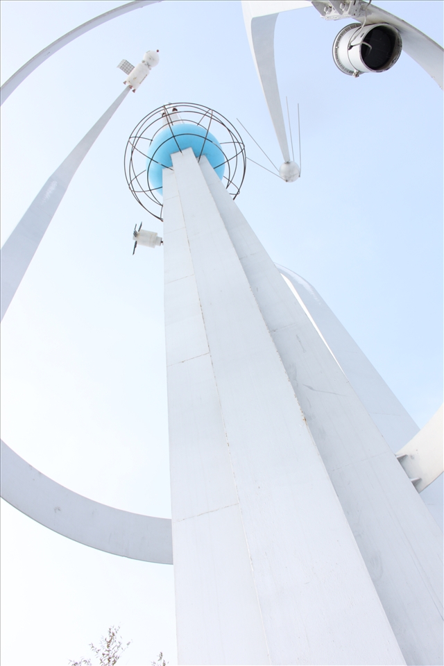 A different view to Baikonur city's space theme monument.