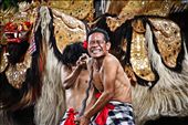 Traditional Barong Dance. - You can fell the intensity in this photos, the guy was really getting into it. : by balihigh, Views[893]