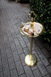 I came across it when wandering over london, this is in the south of hydepark it seems a very pouchy area. I like the perspective effect that a wide angles gives when shooting from the top of this object.: by barad-dur, Views[268]