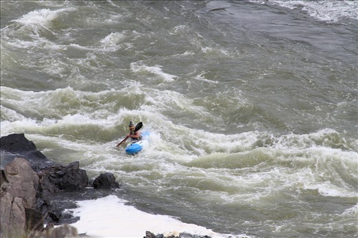 Serge advances alone, determined to block the emotion surrounding him.