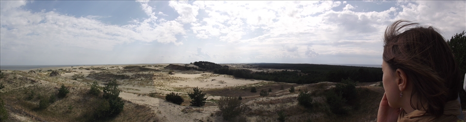 The Curonian spit. Beyond this strip of sand, between the Baltic sea (on the left) and the lagoon (right), is the wealthy European Union, broadening eastwords. During the Soviet era, citizens were forbidden to leave the 15000 km2-wide region.