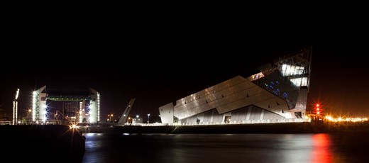 This is an Aquarium, just up the road from my hometown. Called The Deep