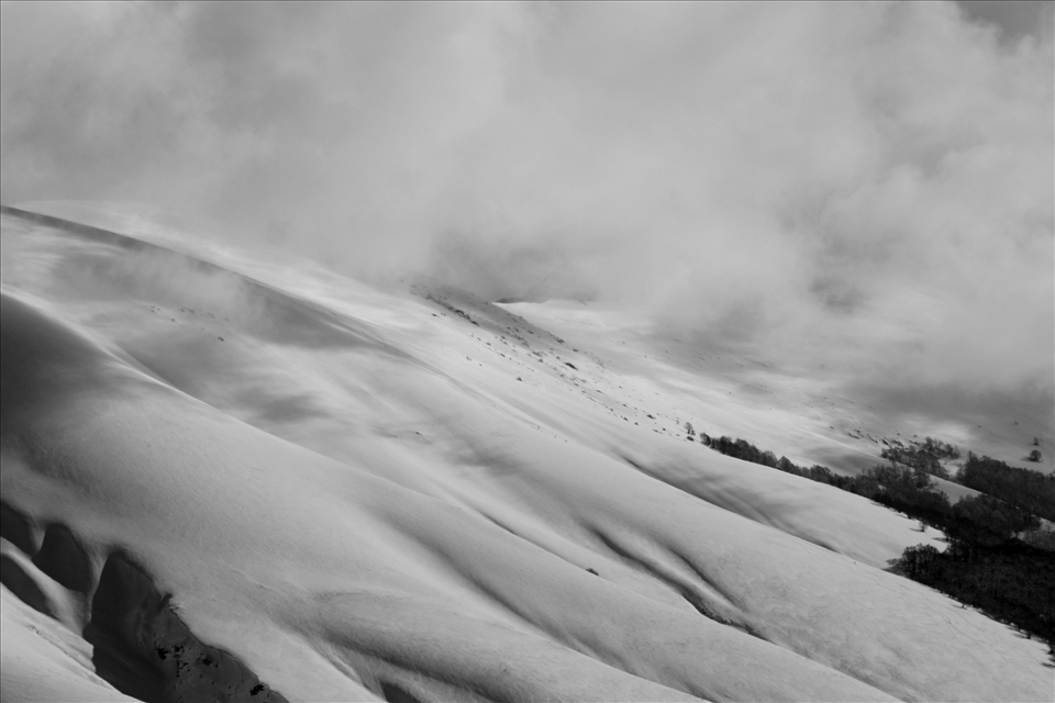 ...and above all, the snow: uncontrolled force.