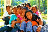 These young girls never forget to smile even they came from impoverished families. : by bestofme, Views[378]