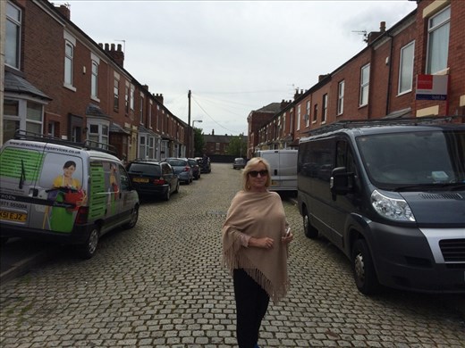 mom remembers playing in this street (but no cars were there)
