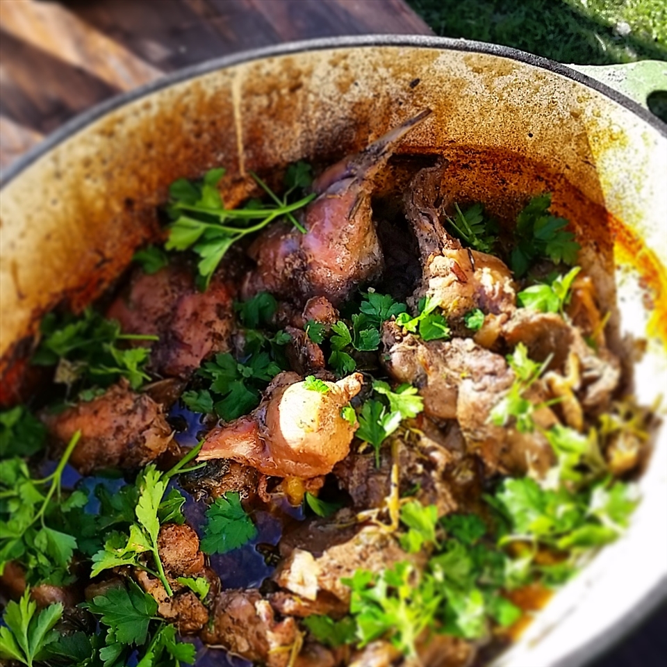 two hop stew in the pot