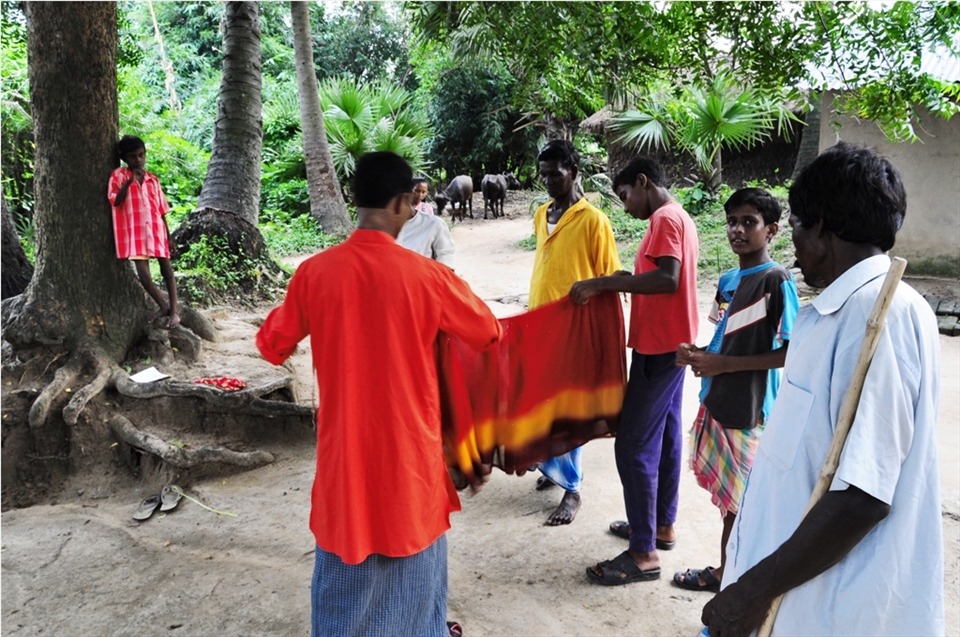 A group of  iala  village preparing to celebrat ‘Bhadu’.