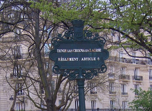 Paris -- Sign in park