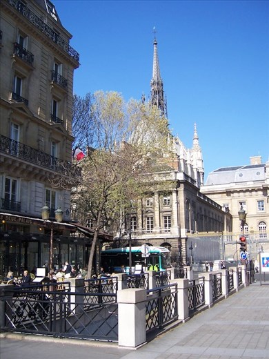 Sainte Chapelle -- Gothic church next to Palais de Justice