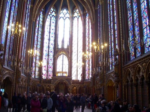 Sainte Chapelle stained glass -- upper chapel.09