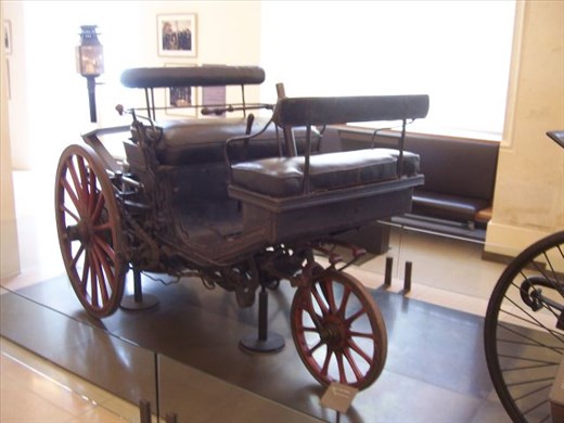 Paris -- Musee des Arts et Metiers -- 3-wheeled automobile