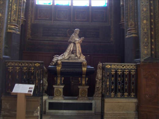 Paris -- Eglise St Eustache -- Colbert's side chapel (buried here)