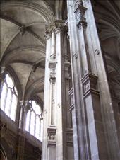 Paris -- Eglise St Eustache -- large detailed Gothic columns in church: by billh, Views[173]