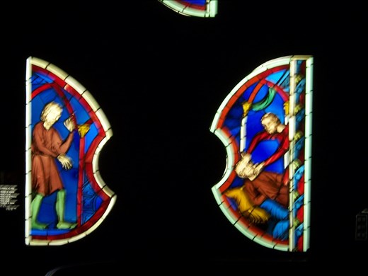 Paris -- Musee de Cluny -- painted glass -- close-up