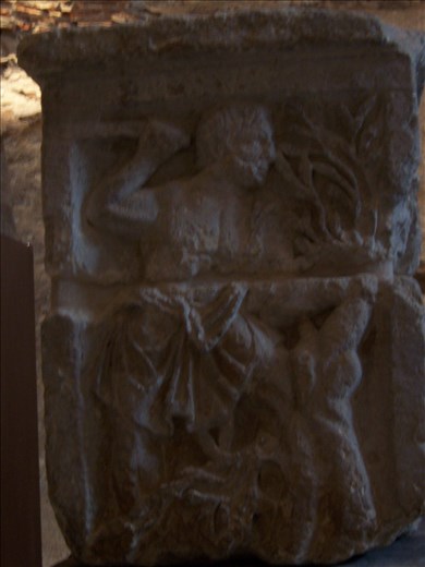 Paris -- Musee de Cluny -- Roman statues dating to pre1 BC