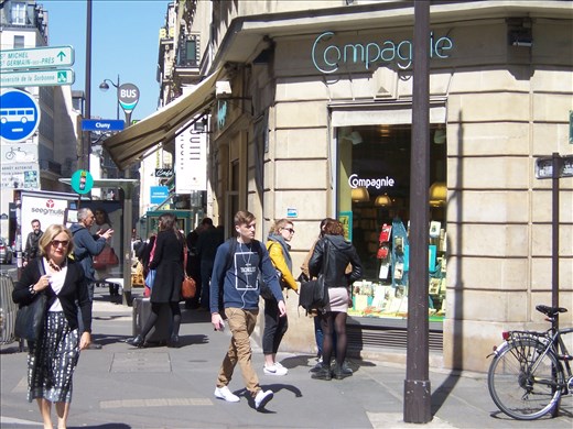 Paris -- French Quarter street scene.02