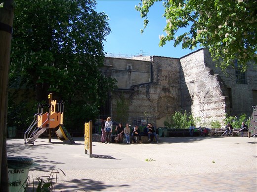 paris -- French Quarter small children's playground/park