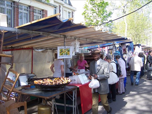 Paris -- Marche Naumesnil.01