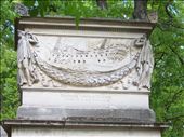 Paris -- Cimetiere du Pere Lachaise -- navy Admiral's tomb: by billh, Views[201]