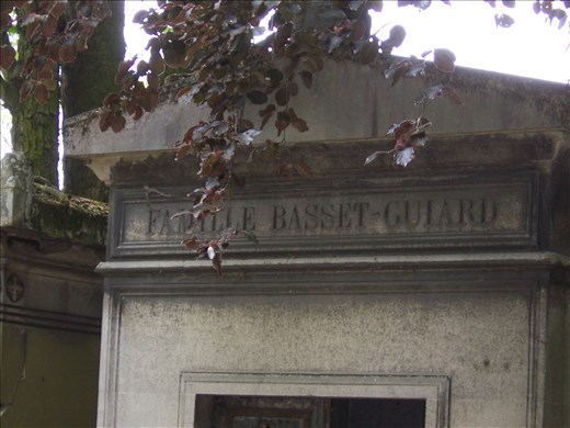 Paris -- Cimetiere du Pere Lachaise.07