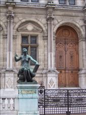 Paris -- Hotel de Ville -- bronze statue near front door: by billh, Views[262]