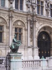 Paris -- Hotel de Ville -- statue near entrance.02: by billh, Views[154]