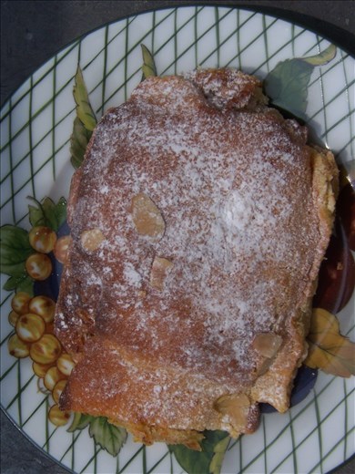 Paris -- almond croissant.02