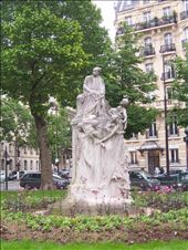 Paris -- statue of Alexander Dumas in park setting: by billh, Views[237]