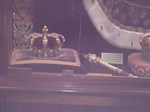 Paris -- Basilique de St Denis -- Charlemagne's crown and scepter