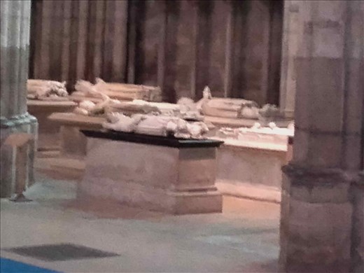 Paris -- Basilique de St Denis -- recumbent funerary statues