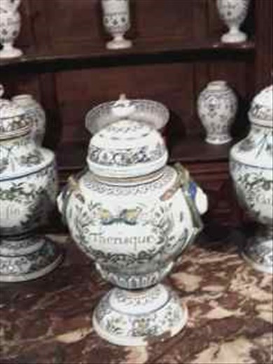 Paris -- Musee d'Arts et d'Historie -- Carmelite Convent -- apothecary jar