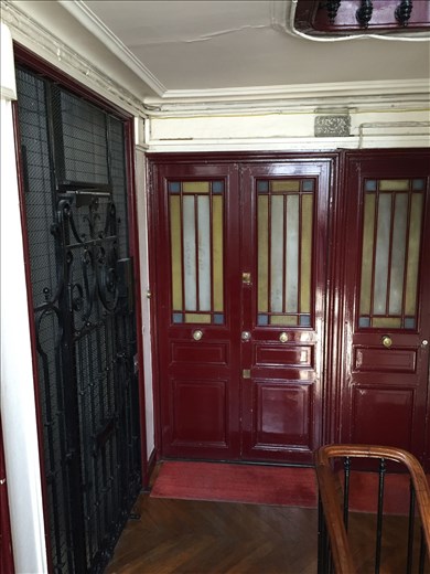 Paris -- 6 rue Parrot apartment -- front doors