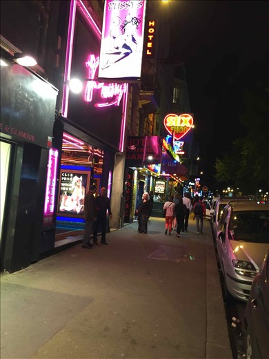 Paris -- shopping near the Moulin Rouge.02