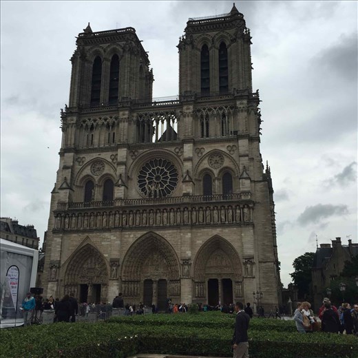 Paris -- Cathedrale Notre Dame de Paris.01