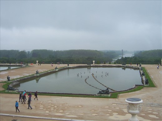 Versailles -- fountains/canals/gardens