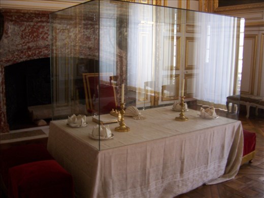ersailles -- Louis XV -- dining room.01