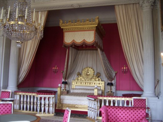 Versailles -- Trianon -- Louis XIV bed