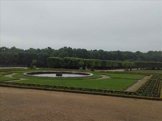 Petit Trianon -- gardens and fountains