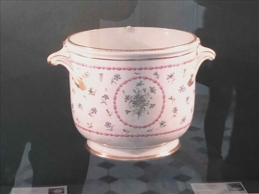 Petit Trianon -- Marie Antoinette's china.01