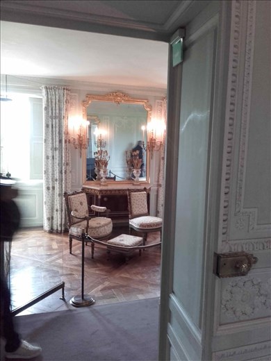 Petit Trianon -- salon