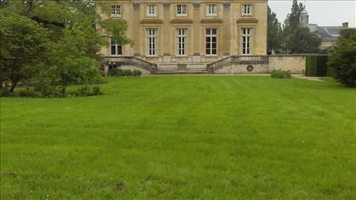 Petit Trianon -- back of building from gardens.02
