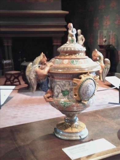 Blois -- Tour Belvoir -- Chateau Blois.10