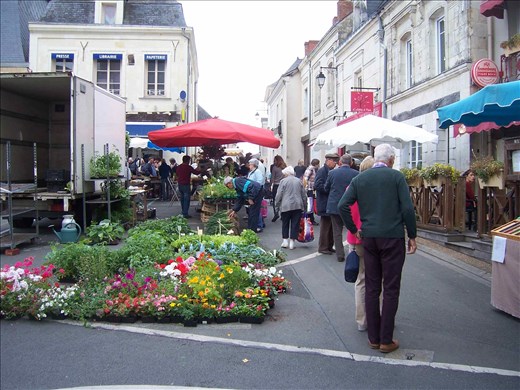 Coutures -- Brissac farmers' market.06