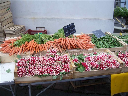 Coutures -- Brissac farmers' market.03