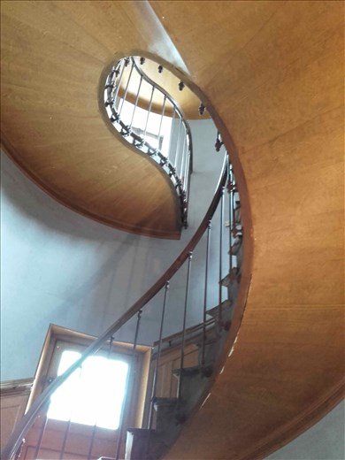 Chateau d'Azay- Rideau -- underside of 