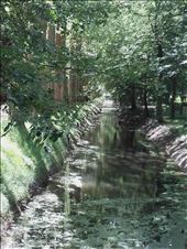 Chateau de Chenonceau -- entryway canal: by billh, Views[426]