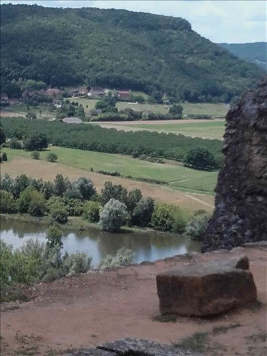 Chateau de Beynac -- view from castle walls.01