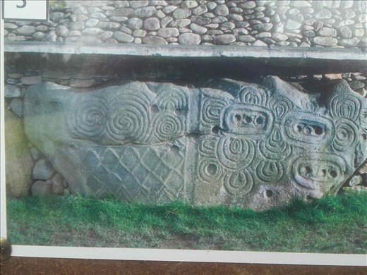 Ireland -- Bru Na Boine -- exterior carved stone -- (better than my photos).03