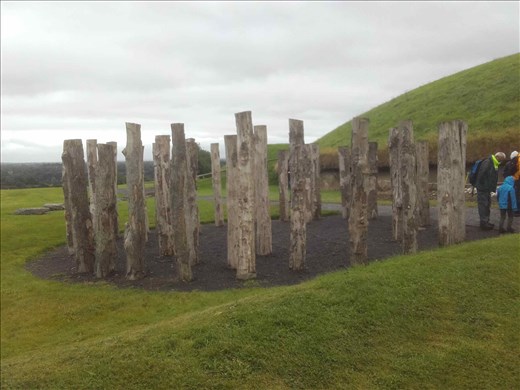 Ireland -- Bru Na Boine -- Knowth -- wooden circle -- predating Stonehenge in UK